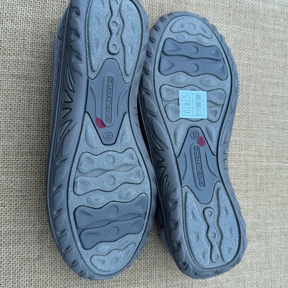 Skechers Air Cooled Memory Foam Slip-On Women's Shoes Size 7.5 - Picture 7 of 7